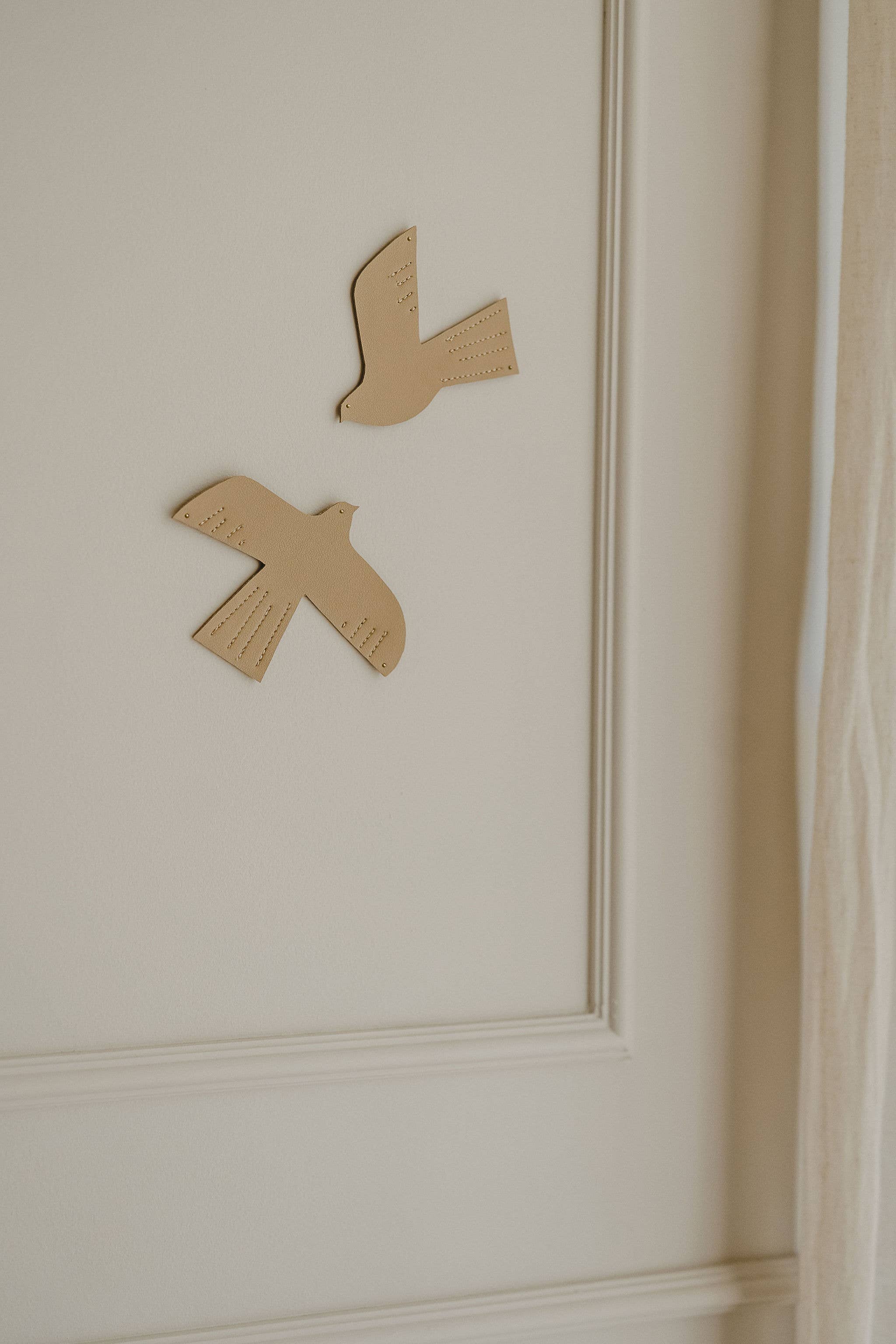 Oiseau décoratif en cuir - taille M: Caramel