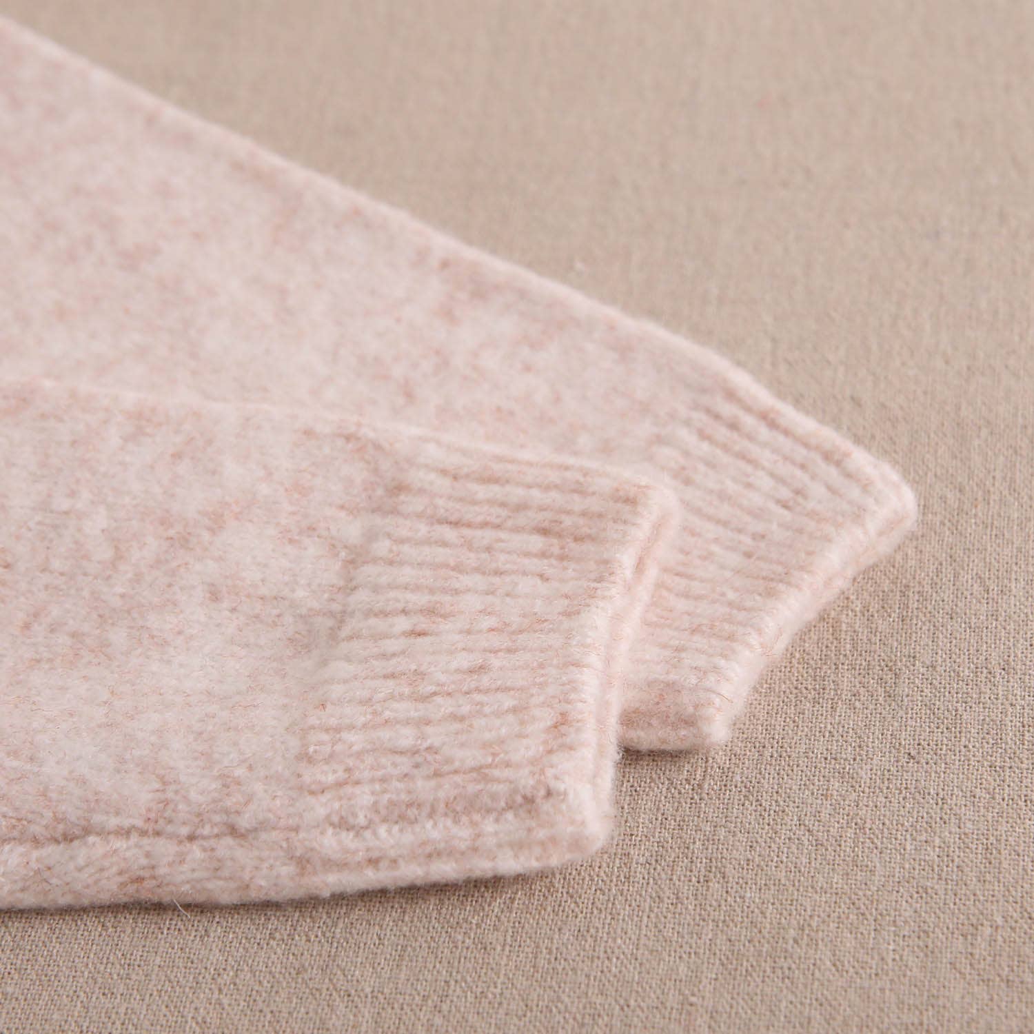 Pull en tricot beige